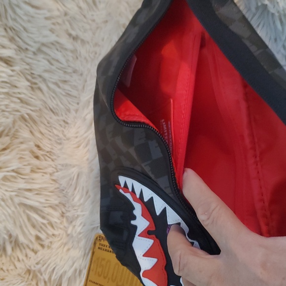 Sprayground SHARKS IN PARIS THUNDERDRIP SAVVY CROSSBODY - Picture 9 of 11